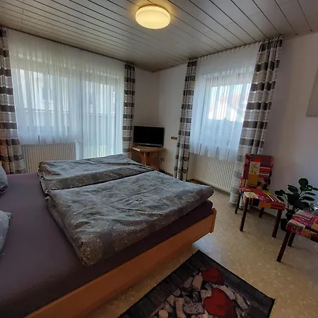 Апартаменты Ankerplatz Direkt Am Altmuehlsee Bei Juliane Und Klaus