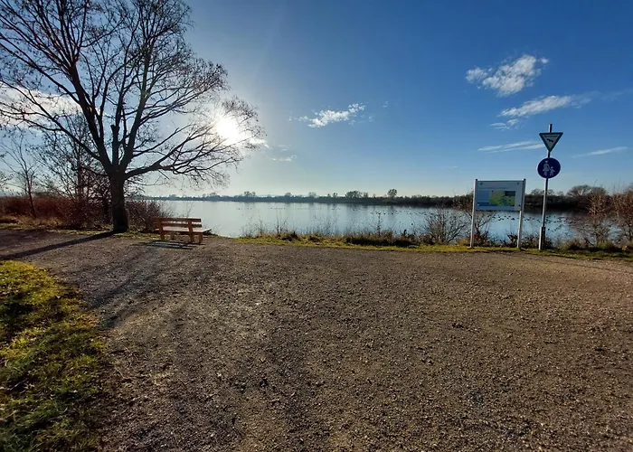 Ankerplatz Direkt Am Altmuehlsee Bei Juliane Und Klaus *