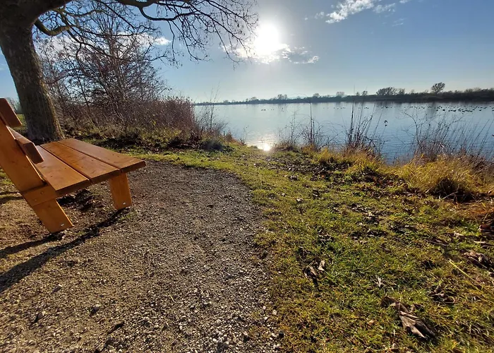 Ankerplatz Direkt Am Altmuehlsee Bei Juliane Und Klaus Muhr am See