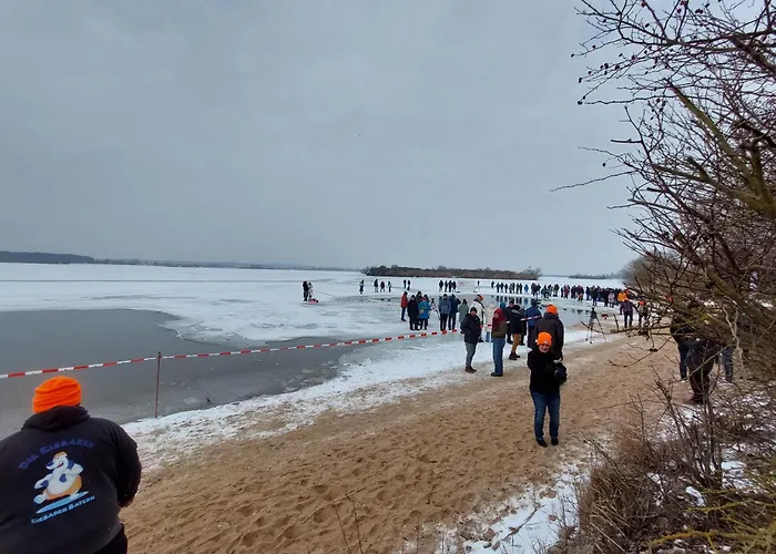 Ankerplatz Direkt Am Altmuehlsee Bei Juliane Und Klaus *